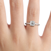 round cut diamond with solitaire