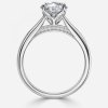 round cut solitaire engagement rings