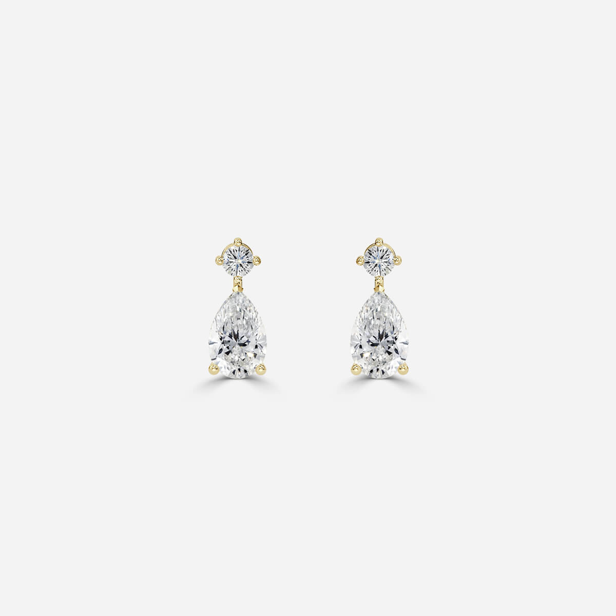 drop Pear diamond yellow gold earrings